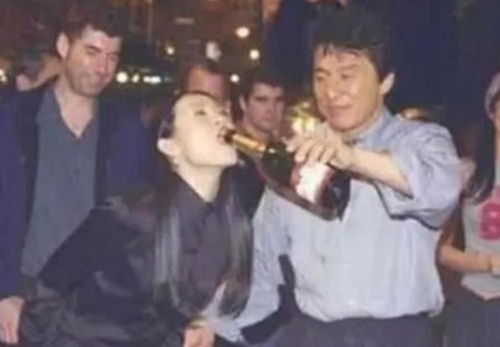 成龙与章子怡，山东话的传承与演绎
